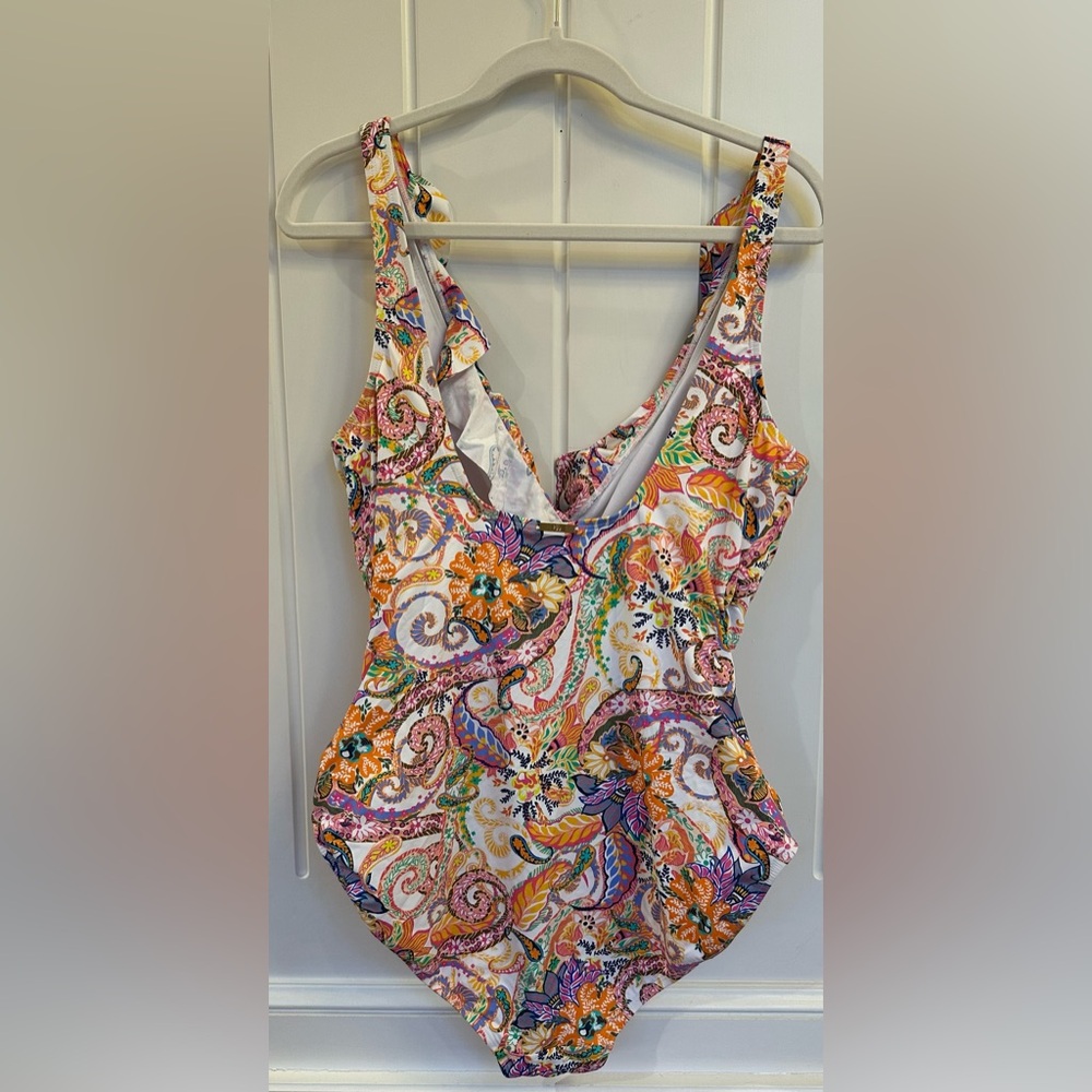 Lauren by Ralph Lauren Majestic Paisley Ruffled Underwire Tummy-Control Swimsuit - Picture 7 of 11